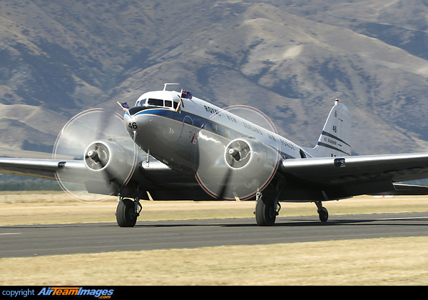 Douglas - DC-3 (ZK-DAK) Aircraft Pictures & Photos - AirTeamImages.com